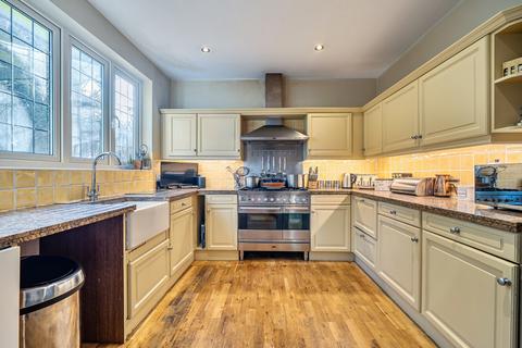 undefined, Stone Park Avenue, Beckenham, BR3