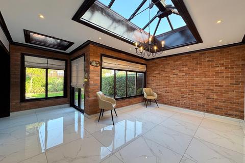 5 bedroom detached house for sale, Edgwarebury Lane, Edgware, HA8