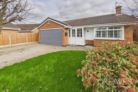 3 bedroom detached bungalow for sale, Beaumaris Drive, Gedling, Nottingham