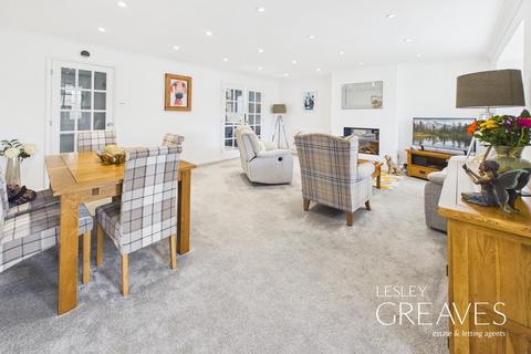 3 bedroom detached bungalow for sale, Beaumaris Drive, Gedling, Nottingham