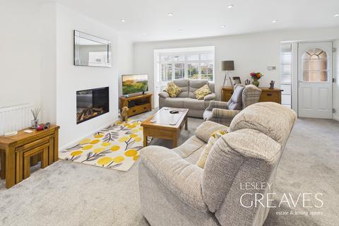 3 bedroom detached bungalow for sale, Beaumaris Drive, Gedling, Nottingham