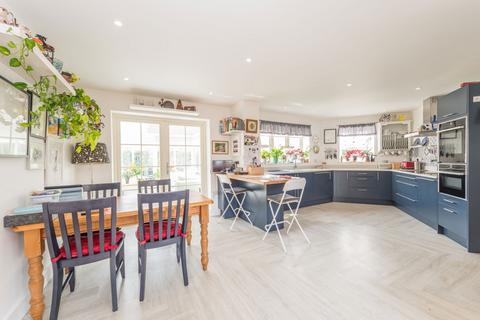 undefined, 4 Priory Meadows, Hadleigh