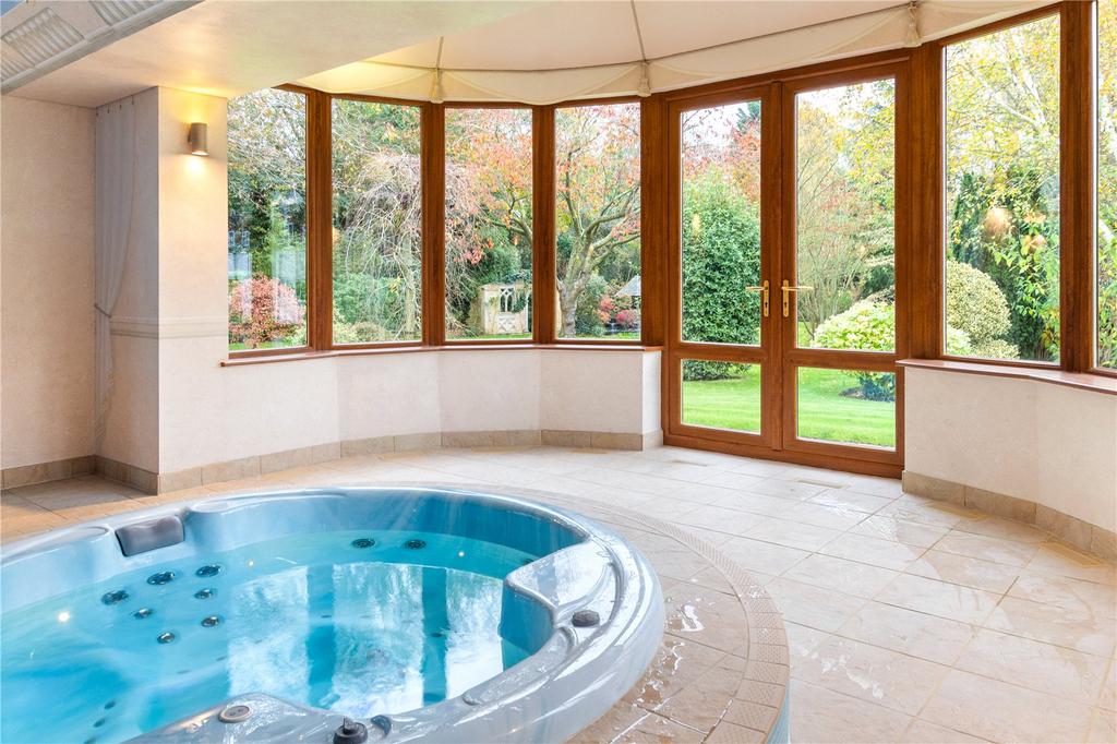 Jacuzzi