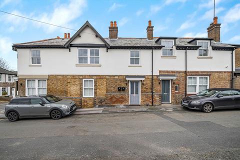 1 bedroom flat for sale, Cross Road, Weybridge KT13