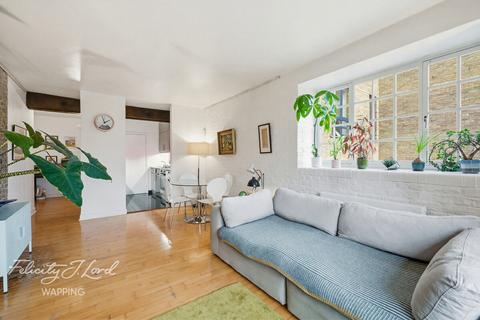 1 bedroom flat for sale, New Crane Place, LONDON, E1W
