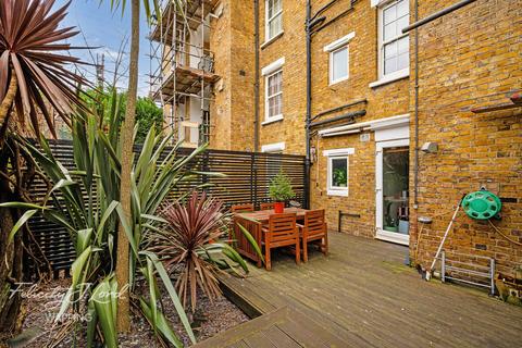 2 bedroom apartment for sale, Hardinge Street, Shadwell E1