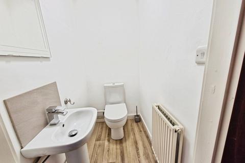 undefined, Cragside Grove, Leeds LS5