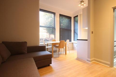 1 bedroom apartment to rent, Connaught Road, London, NW10 9