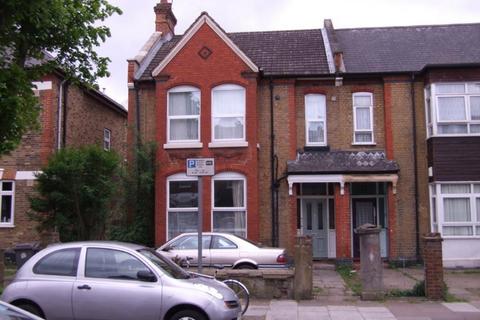1 bedroom apartment to rent, Connaught Road, London, NW10 9