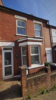 3 bedroom terraced house to rent, Luton LU2