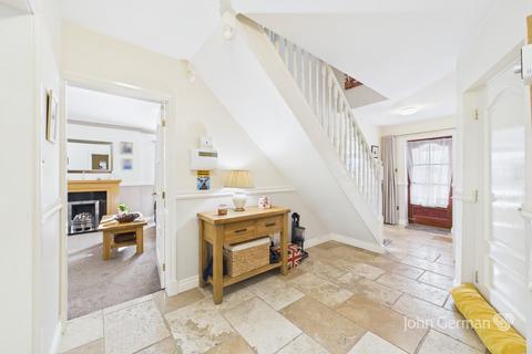 4 bedroom detached house for sale, Highcroft Drive, Burton-on-Trent