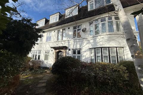 2 bedroom flat for sale, Lyndhurst Prior, Whitehorse Lane, South Norwood, SE25