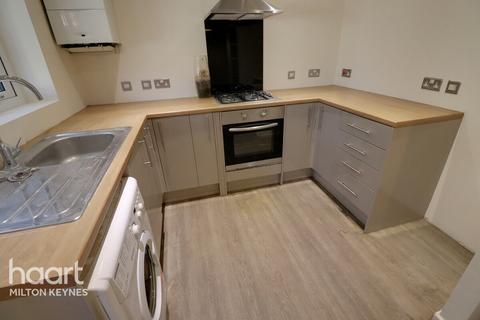 3 bedroom terraced house to rent, Hilliard Drive, Bradwell