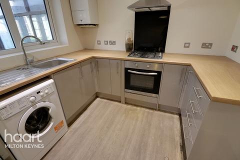 3 bedroom terraced house to rent, Hilliard Drive, Bradwell