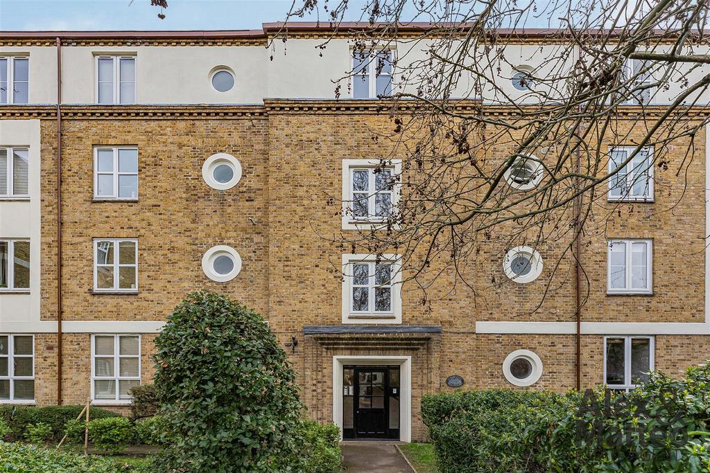 Chiltern Court