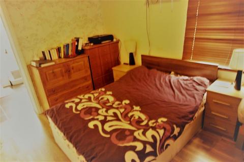 undefined, Whitehorse Lane, Croydon SE25 6RE