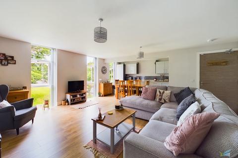 undefined, Church Road, Wirral CH63