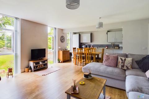 undefined, Church Road, Wirral CH63