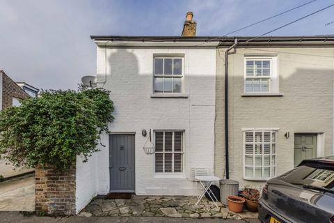 undefined, Hyde Road, Richmond TW10