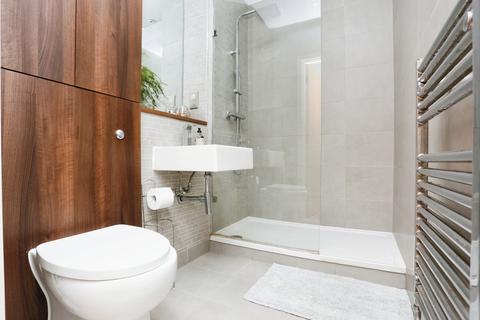 2 bedroom ground floor flat for sale, 31 Perry Vale, Forest Hill, SE23