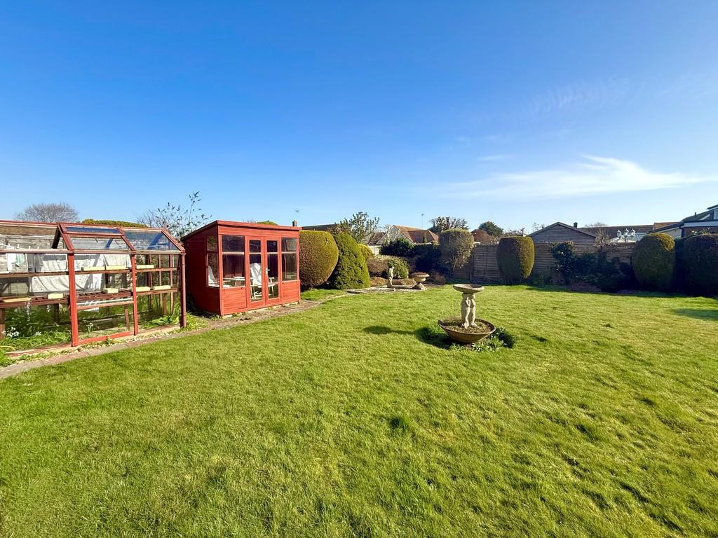 37 Jervis Avenue New Rear 3