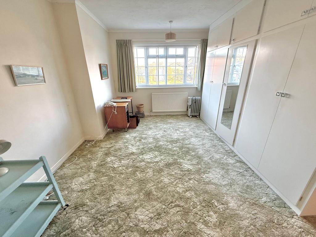 37 Jervis Avenue Bed 1
