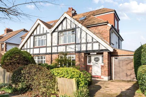 Weston Green Road, Thames Ditton, KT7