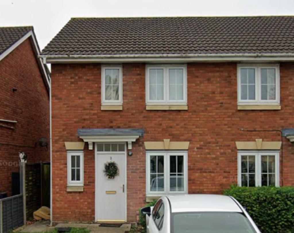 3 Eastfield Mews