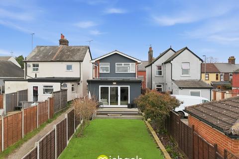 3 bedroom detached house for sale, Bergholt Road, Colchester, CO4