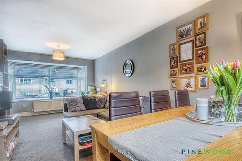 3 bedroom semi-detached house for sale, Hereford Drive, Chesterfield S43