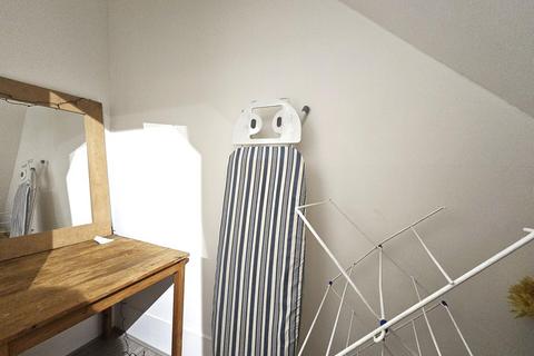 3 bedroom apartment to rent, East End Road, East Finchley