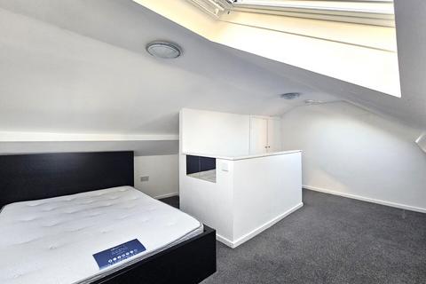 3 bedroom apartment to rent, East End Road, East Finchley