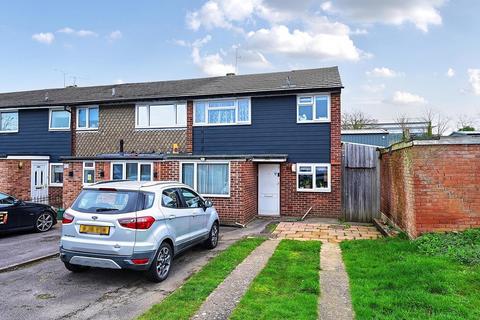 3 bedroom end of terrace house for sale, Kingsway, Camberley GU17