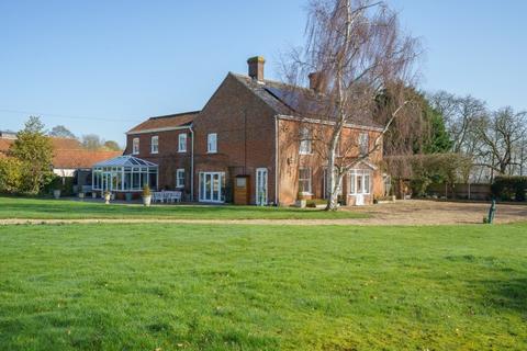 undefined, Fundenhall