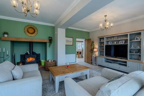undefined, Fundenhall