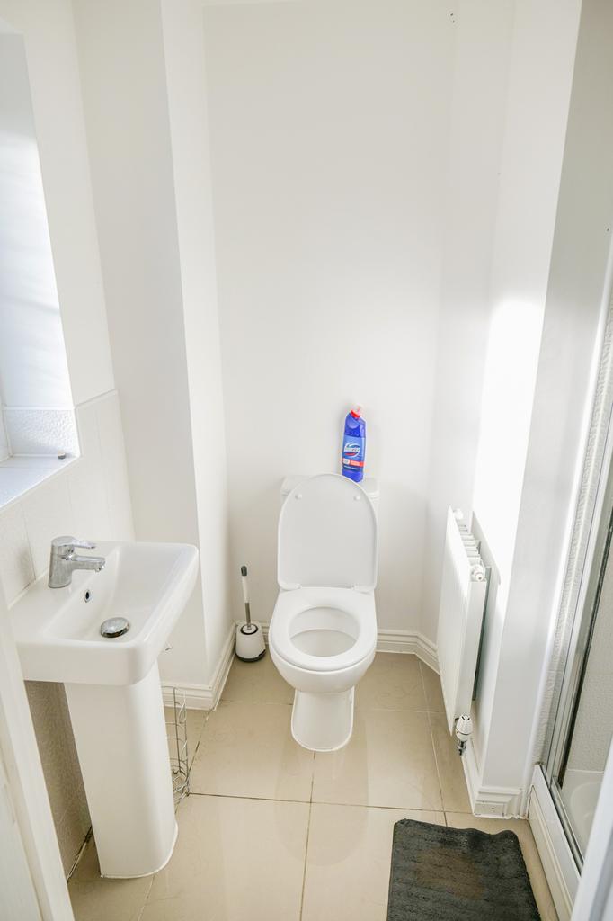 Ensuite Shower Room