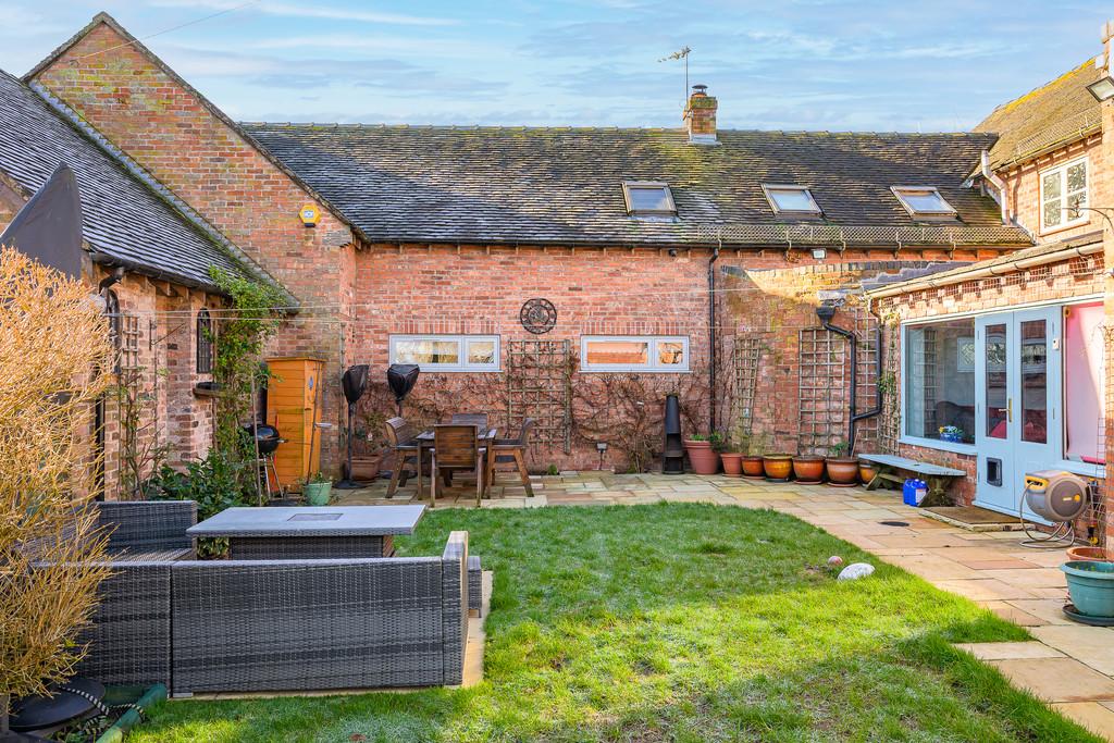 Courtyard Garden 3