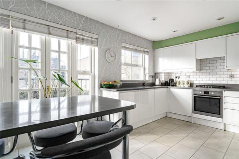 4 bedroom end of terrace house for sale, Belgravia Close, Barnet, EN5
