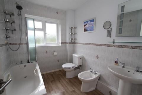 undefined, Kimbers Lane, Farnham, GU9