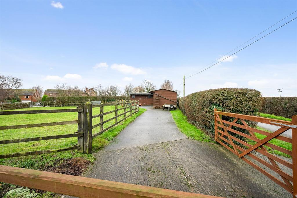 Access to Stables