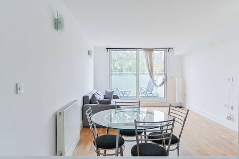 2 bedroom flat to rent, Garratt Lane, Earlsfield, London, SW17