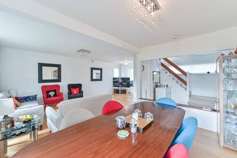 undefined, Alleyn Park, West Dulwich, London, SE21