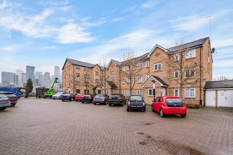 1 bedroom flat to rent, Ringwood Gardens, Canary Wharf, London, E14