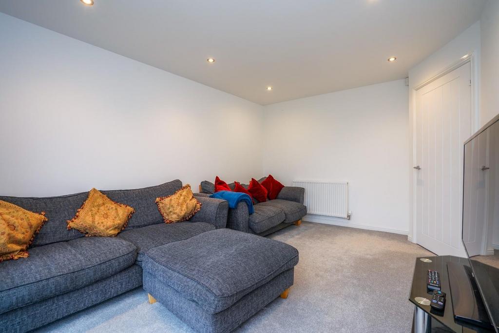 14 Cornflower Close Hambleton YO8 9 UE DSC05115.jpg