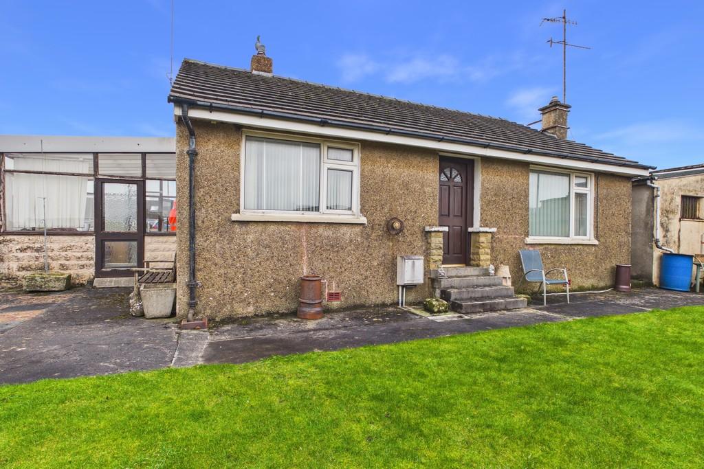 2 Hall Garth Gardens