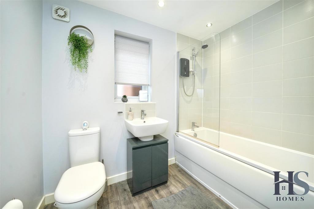 Bath 2.jpg