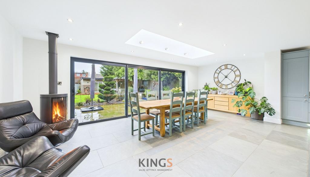 Kitchen/Family Room