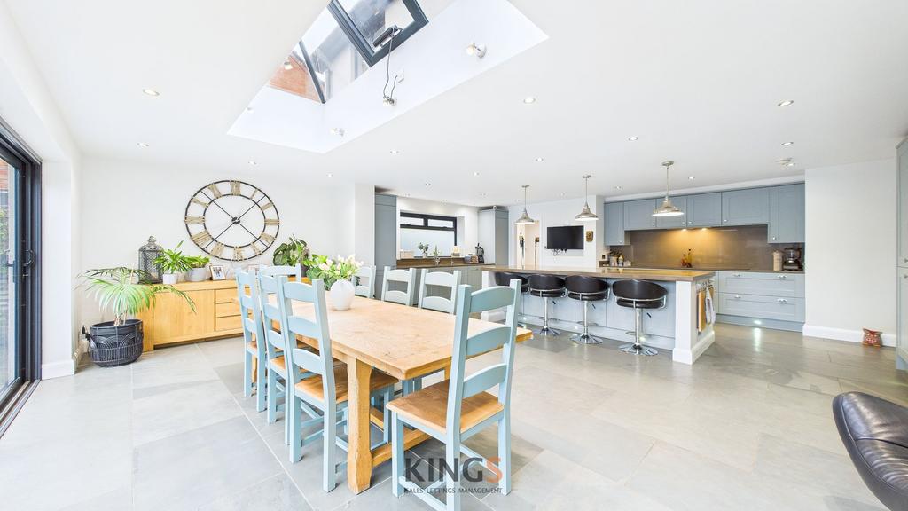 Kitchen/Family Room