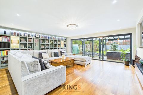 5 bedroom detached house for sale, Upland Drive, Hatfield AL9