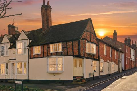 4 bedroom end of terrace house for sale, High Street, Berkhamsted